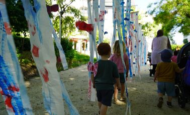 Traversée Crèche Jardin des couleurs >> École des Ruires