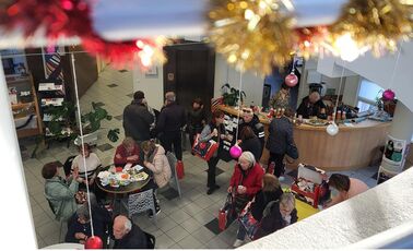 Distribution des colis de Noël aux aînés