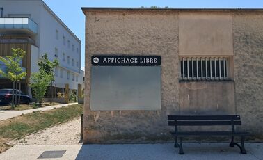 Où trouver des panneaux d'affichage libre à Eybens ?